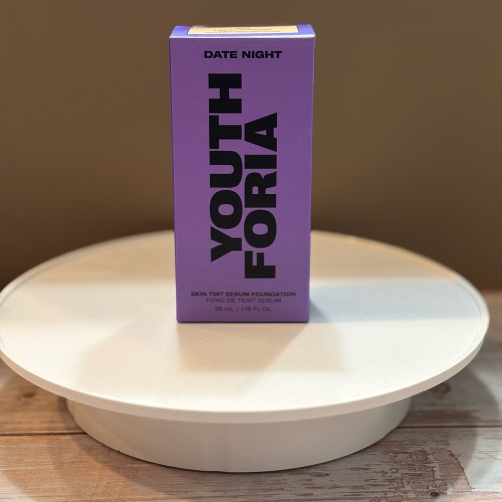 Youthforia Date Night Skin Tint Serum Foundation: